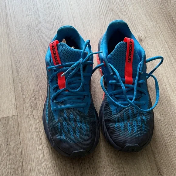 Under Armour Big Kids Bright Blue Sneakers/ Red Accents, Size 7 - Picture 3 of 4